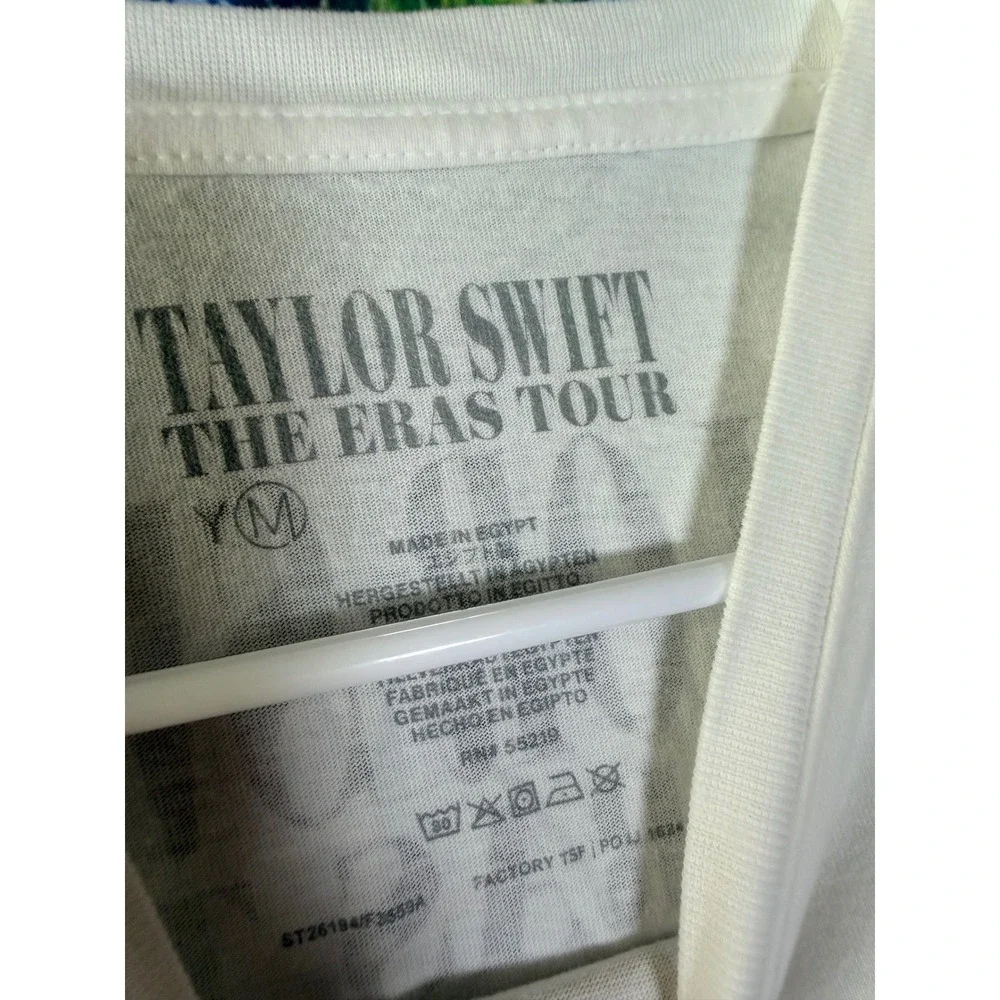 Taylor Swift The Eras Tour 2023-2024 Graphic T-Shirt Youth Size M